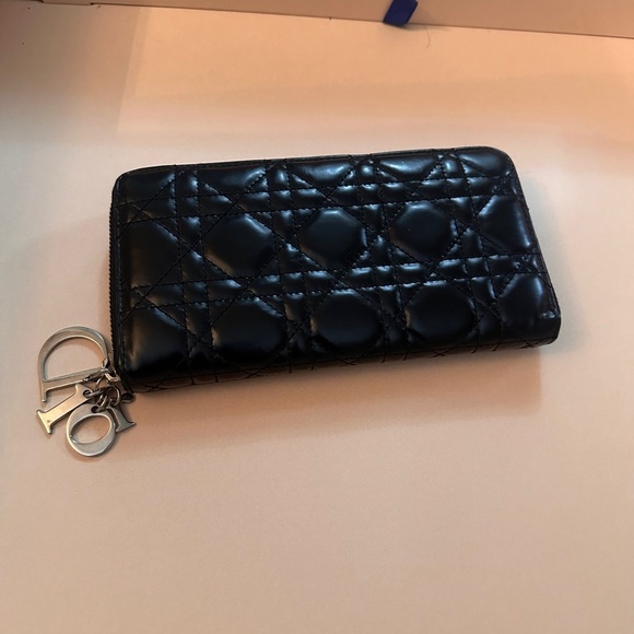 Dior Accessories - Dior
Dior Black Cannage Leather Lady Dior Zip Around Wallet